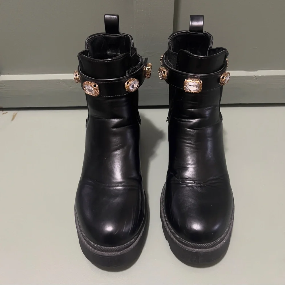 SUGAR Black Chelsea Boots with optional Rhinestone Embellishments size 8 - Picture 2 of 8